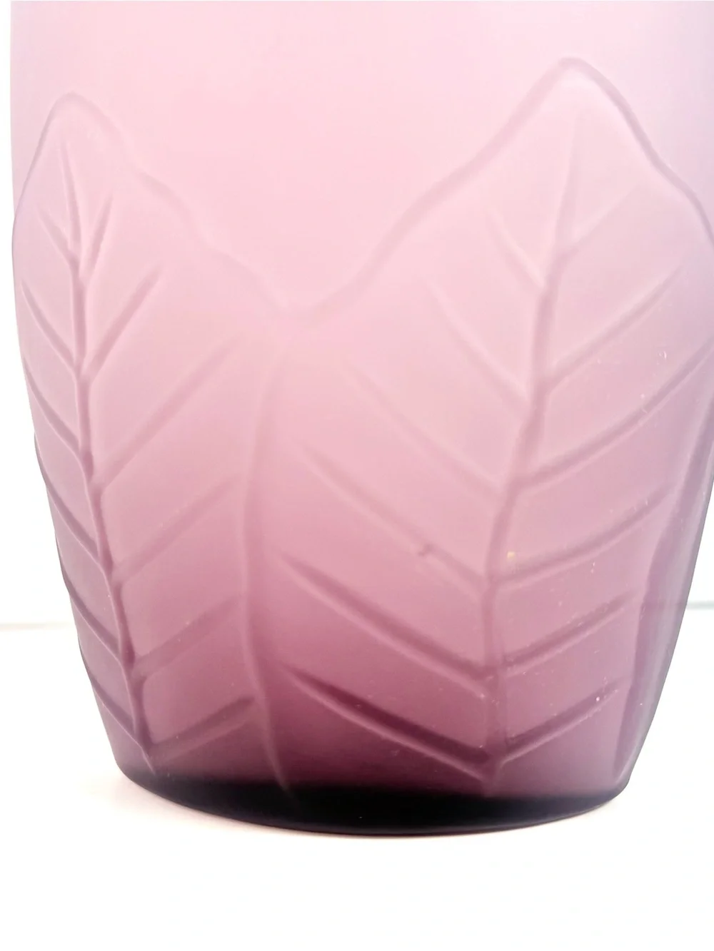 Vintage Art Deco Amethyst Purple Satin Glass 10” Botanical Vase 1940's - Picture 10 of 16